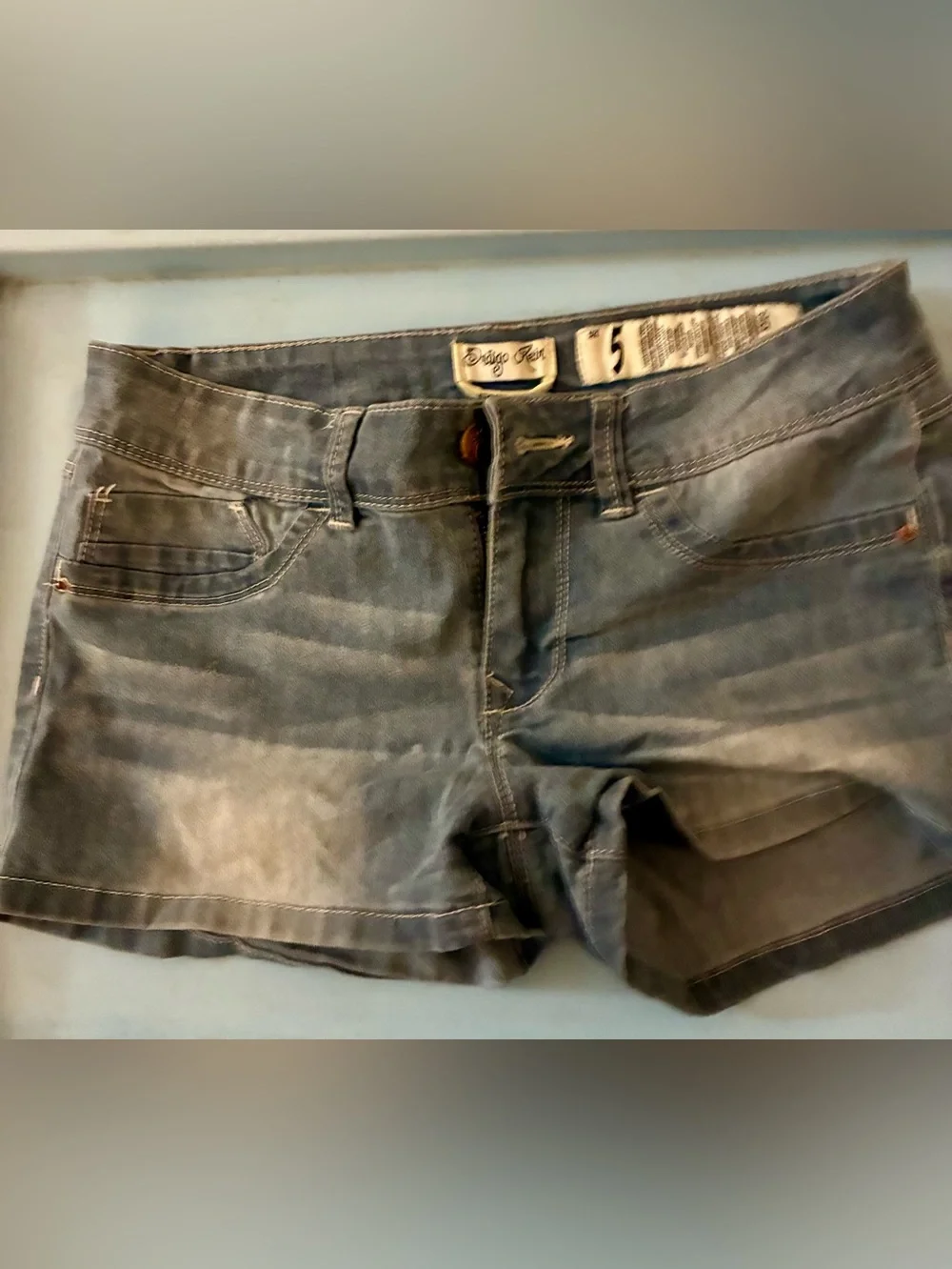 INDIGO REIN Women's Light Blue Denim Shorts - Size 5🌼